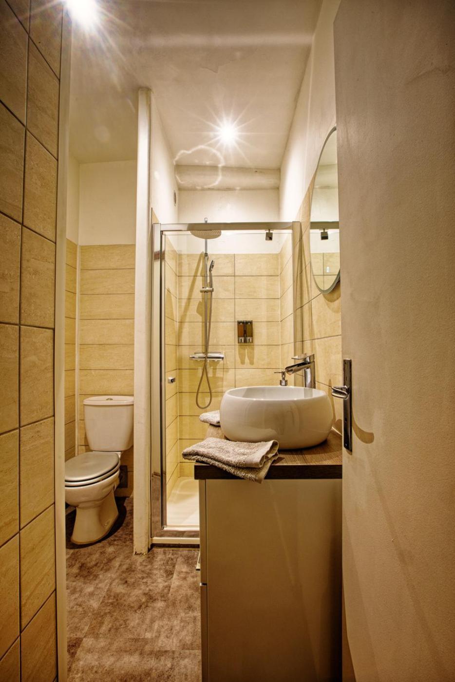 La Casita - Studio Confort Avec Parking Prive - Lit Douillet - Centre Uzes, Pont Du Gard Eksteriør billede