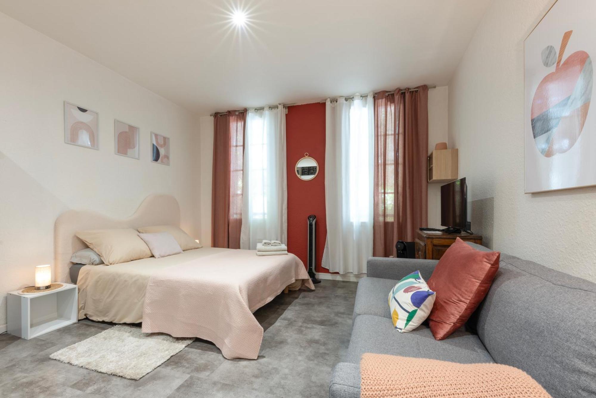 La Casita - Studio Confort Avec Parking Prive - Lit Douillet - Centre Uzes, Pont Du Gard Eksteriør billede