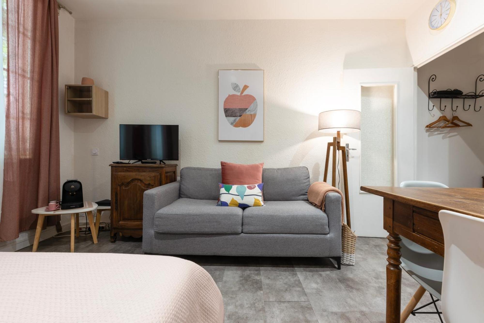 La Casita - Studio Confort Avec Parking Prive - Lit Douillet - Centre Uzes, Pont Du Gard Eksteriør billede