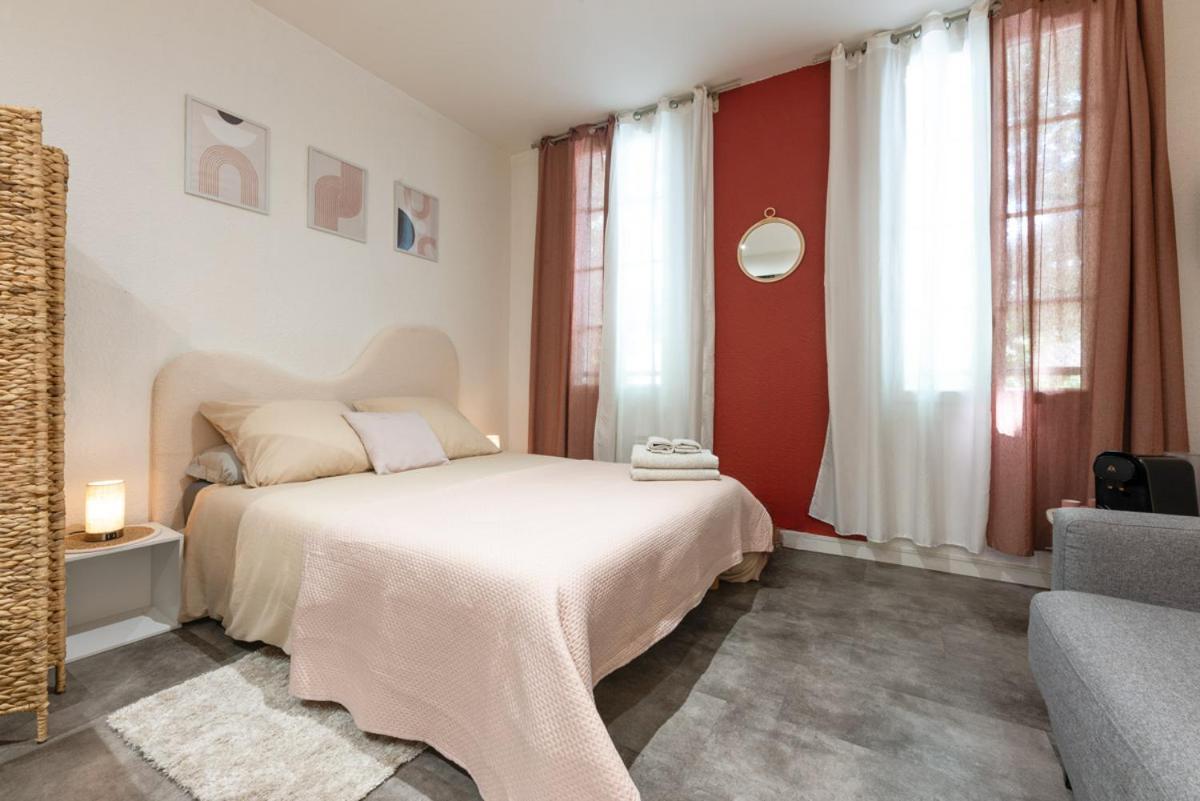 La Casita - Studio Confort Avec Parking Prive - Lit Douillet - Centre Uzes, Pont Du Gard Eksteriør billede